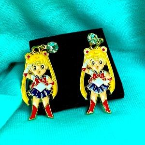 Sailor moon 🌝 earrings 😳😃😃